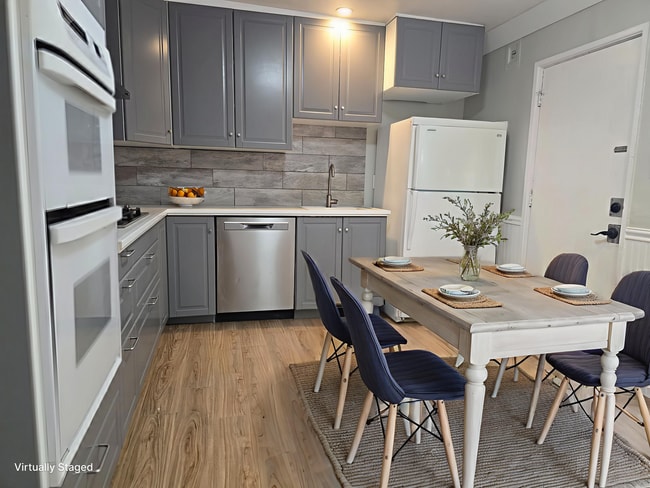 Foto del edificio - Charming Remodeled Ranch Home in Quiet Tho...