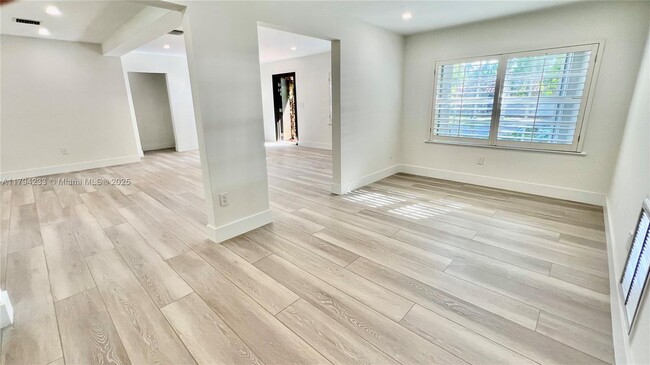 Building Photo - 5785 SW 54th Ter