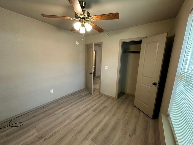 Foto del edificio - 112 S 25th St