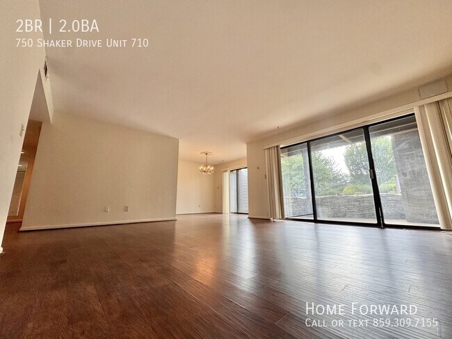Foto del edificio - 750 Shaker Dr