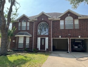 Building Photo - 2110 Highland Bay Ct