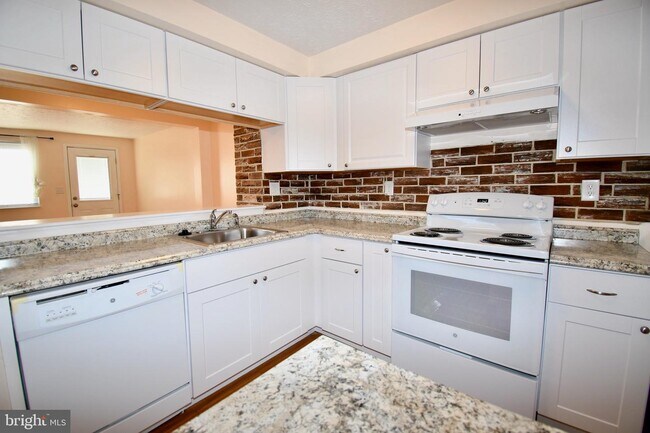 Building Photo - 222 Canfield Terrace