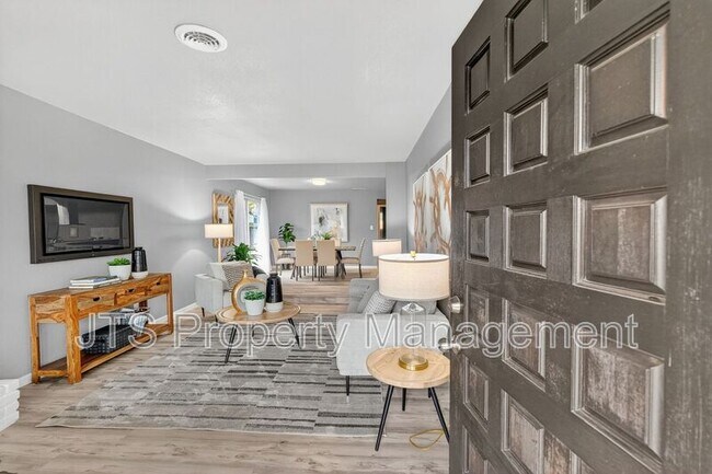 Foto del edificio - 728 Clipper Way