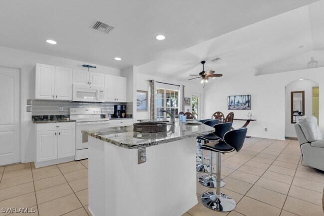 Building Photo - 3817 NW 36th Ave