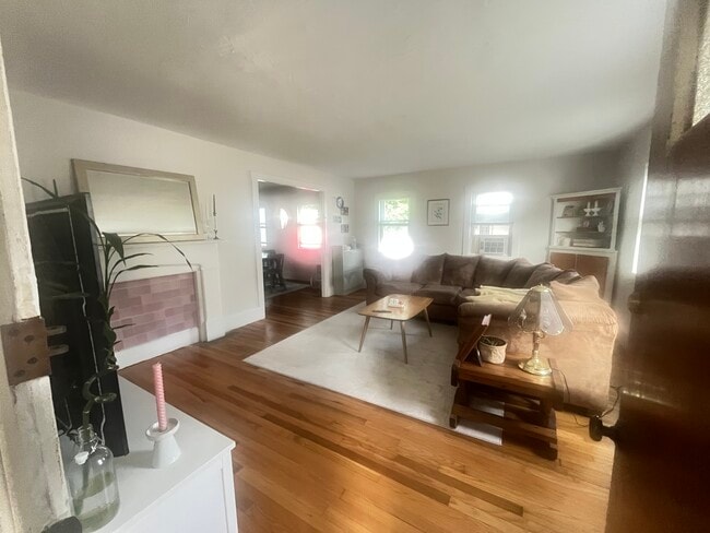 Living Room - 8 Lincoln St