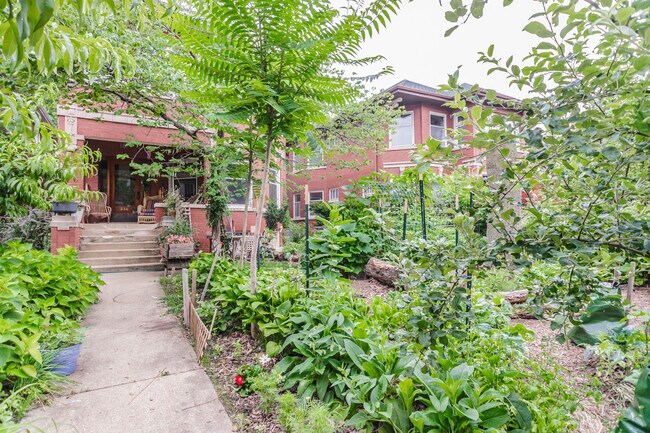 Foto del edificio - 334 S Oak Park Ave