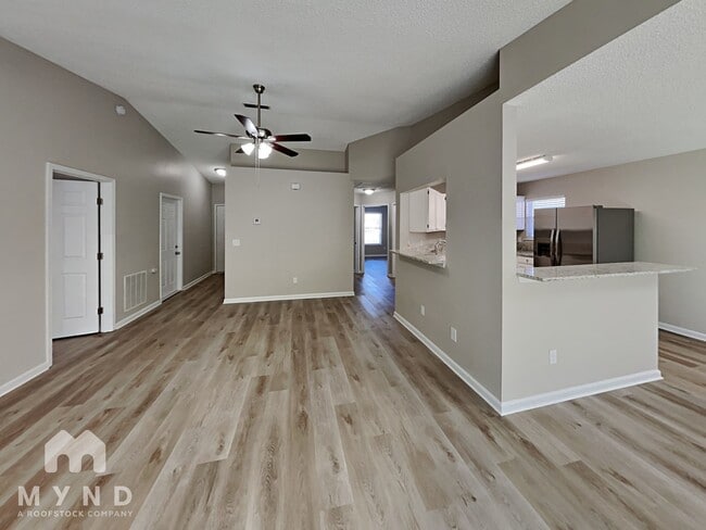 Building Photo - 6549 Arancio Dr W