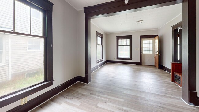 Foto del edificio - 801 W Exchange St