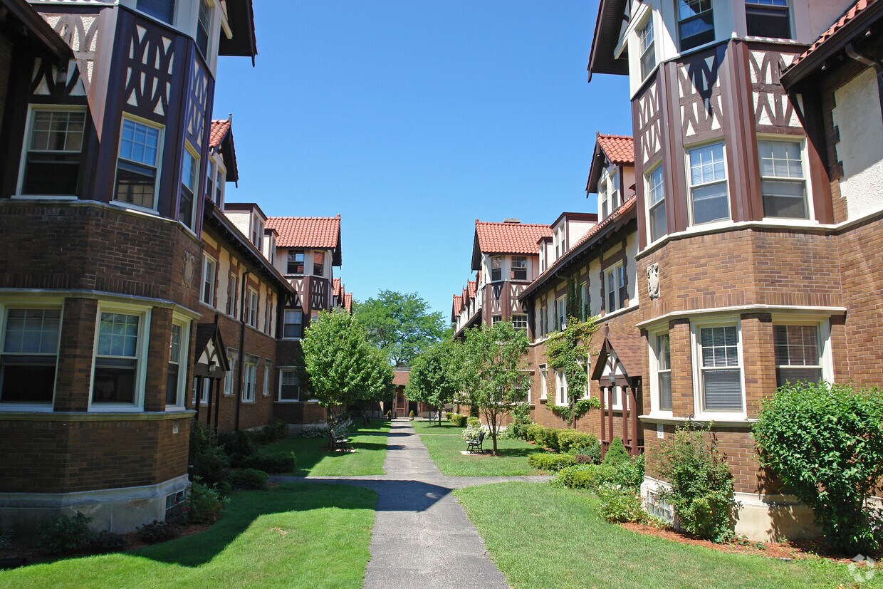Foto del edificio - Bull Manor Apartments