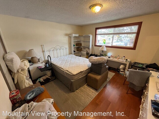 Foto del edificio - 2 br, 1 bath House - 1637 SE Skylark Dr.