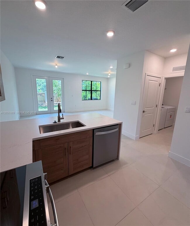 Foto del edificio - 7291 SW 46th St