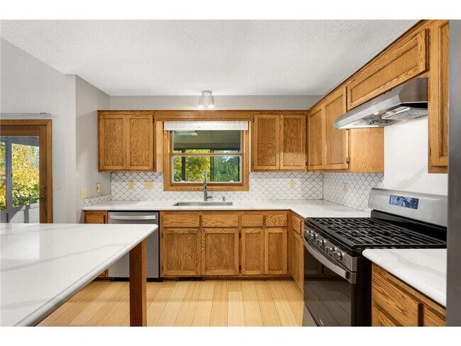 Foto del edificio - 15625 46th Ave N