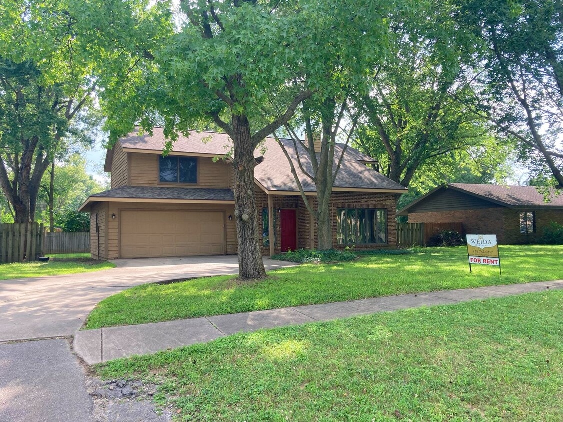 3 Bedroom, 2.5 Bath, 2 Car Garage - Close ... - 3 Bedroom, 2.5 Bath, 2 Car Garage - Close ...