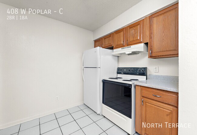 Building Photo - Freshly Upgraded 2BR in Olathe – Your Next...