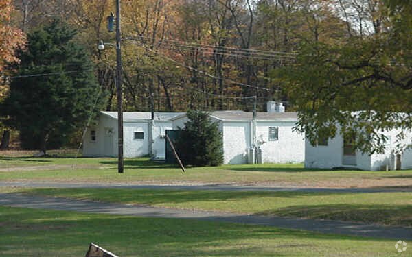 Primary Photo - 240 Cedarville Rd