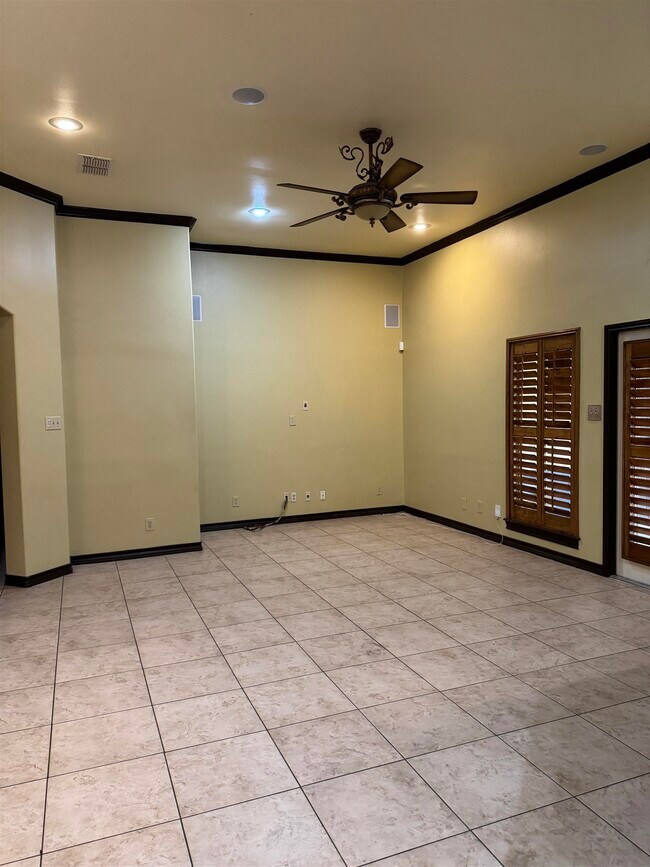 Foto del edificio - 8708 Jerry Loop