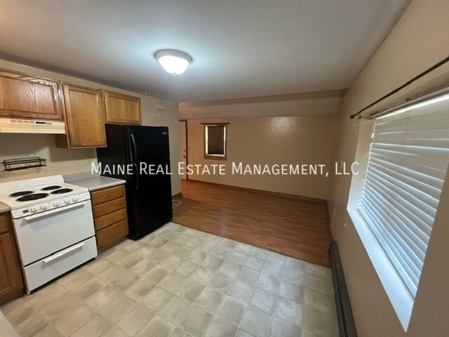 Building Photo - 944 Fuller Rd