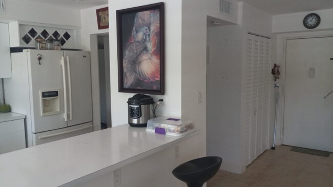 Foto del edificio - 250-180 180th Dr