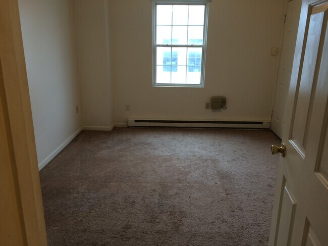First Bedroom - 542 Midland Ave