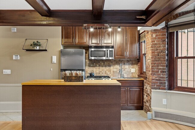 Foto del edificio - 346 Beacon St