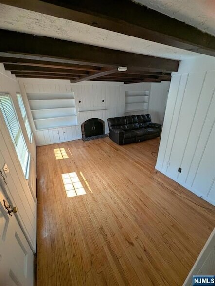 Foto del edificio - 715 Cedar Ln