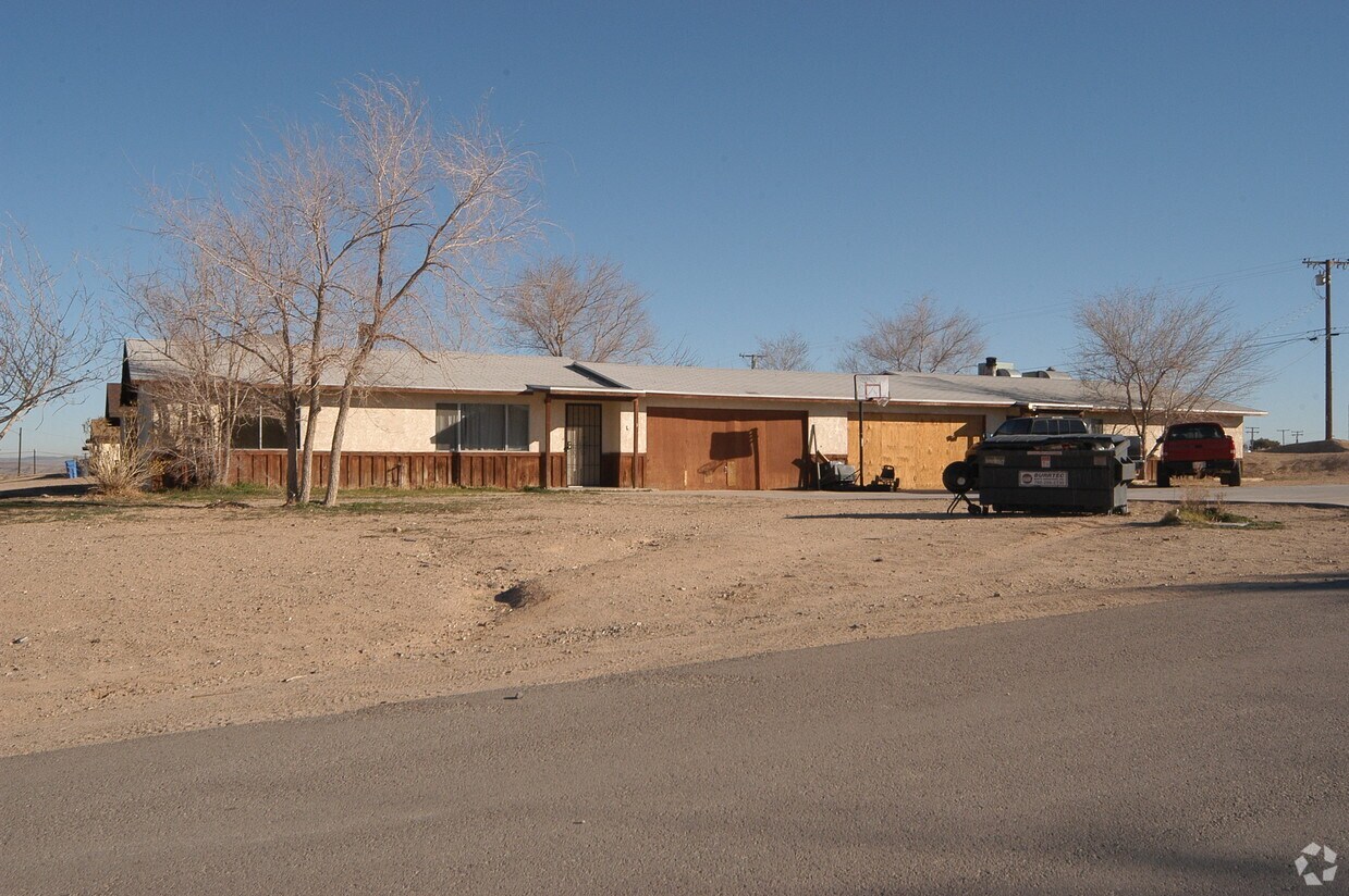 Foto del edificio - 34313 Paris Ave