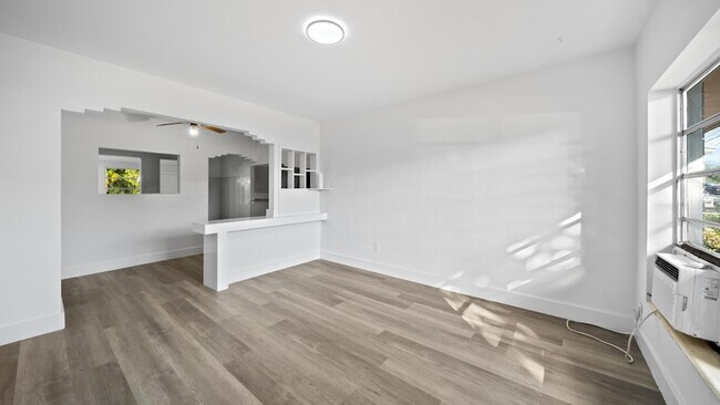 Foto del edificio - 1165 SW 12th St