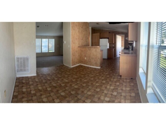 Photo - Rent now!!!3 bedroom home with Shack, Corn...