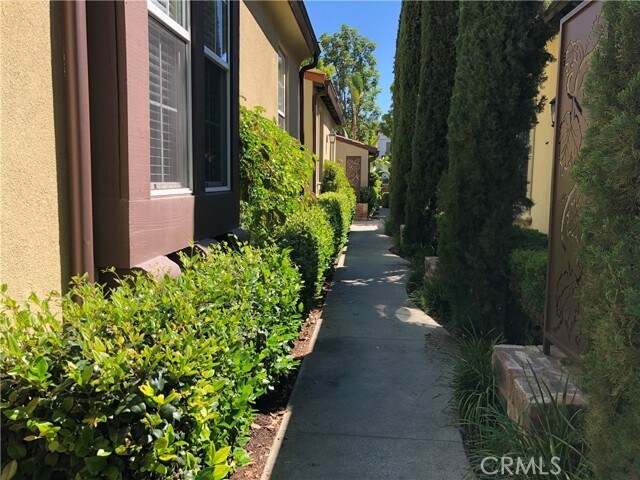 Building Photo - 99 Canyoncrest