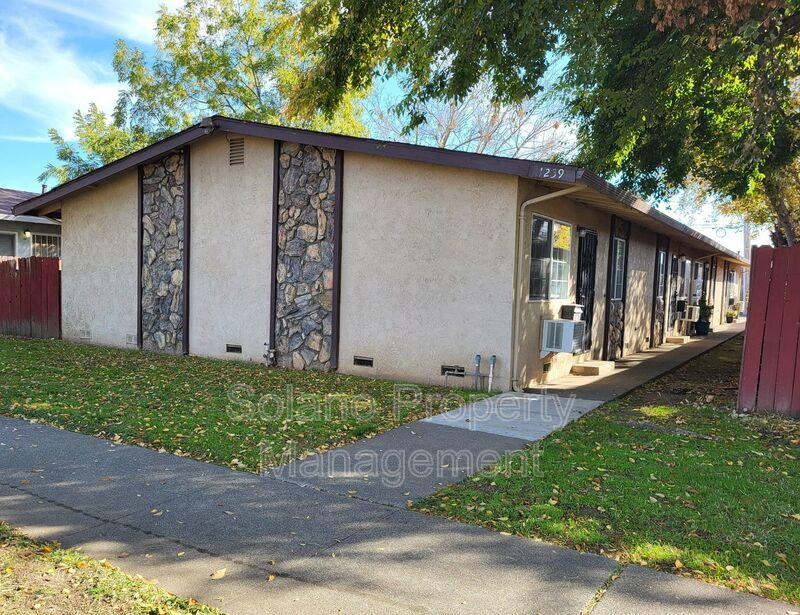 Foto principal - 1239 Ohio St