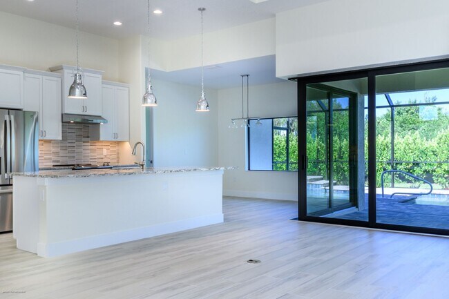 Foto del edificio - PET FRIENDLY BRAND-NEW LUXURY EXECUTIVE HOME