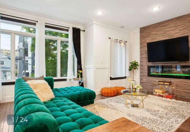 Foto del edificio - 65 Corbin Ave