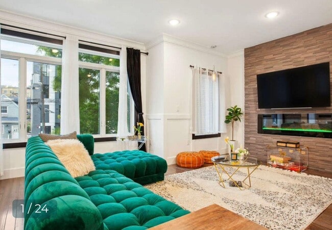 Building Photo - 65 Corbin Ave