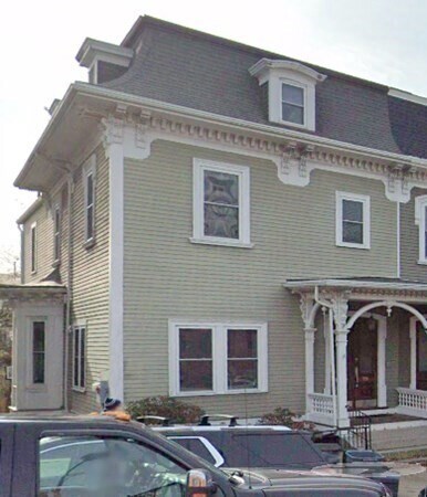 Primary Photo - 773 E Broadway