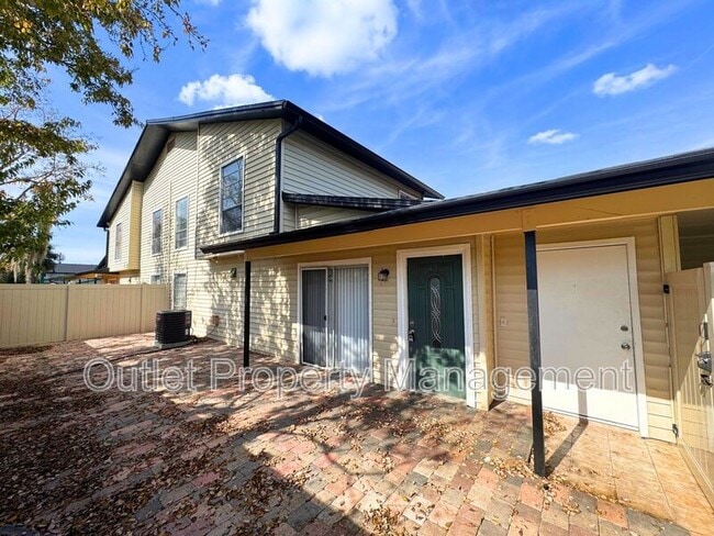 Foto del edificio - 1742 Potomac Ct