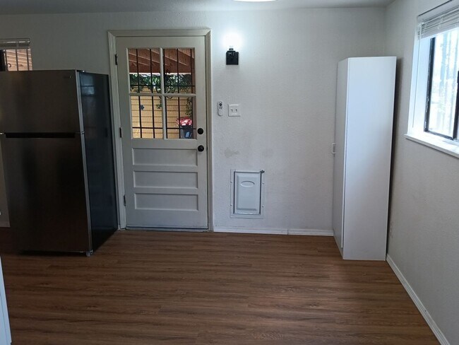 Foto del edificio - 1613 53rd St NW