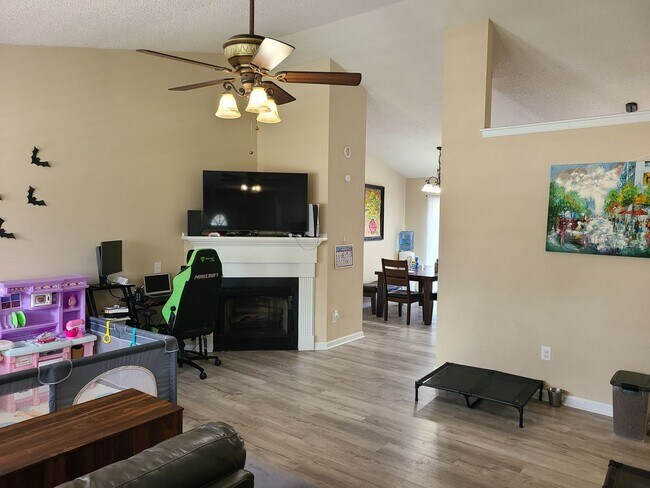 Foto del edificio - Beautiful 3 bedroom 2 bath home in Sneads Ferry - Seabird Estates