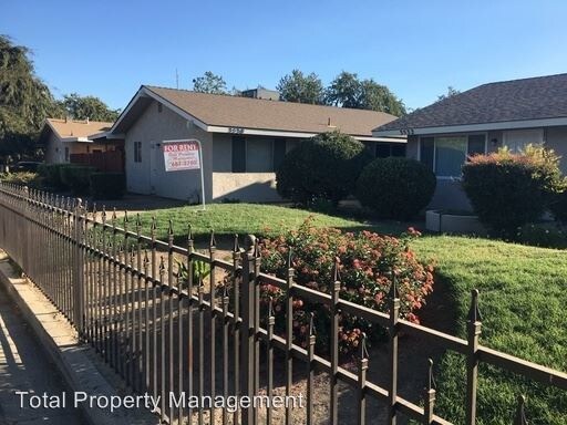 Primary Photo - 2 br, 1 bath House - 3532 S. Woodland St.