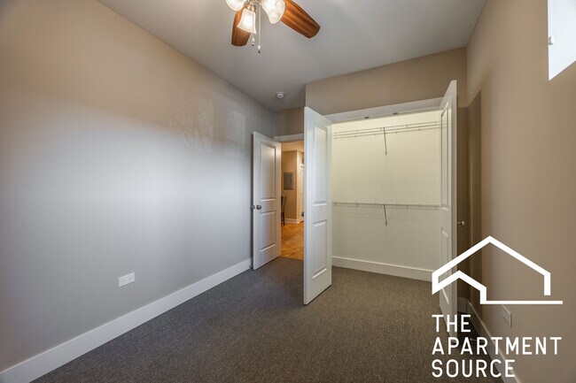 Foto del edificio - 3138 S Indiana Ave