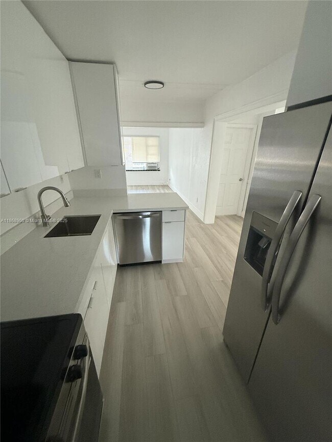 Foto del edificio - 501 Wendell Rd
