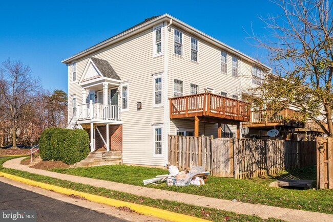 Foto del edificio - 7940 Calvary Ct