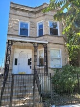 Building Photo - 1439 S Lawndale Ave