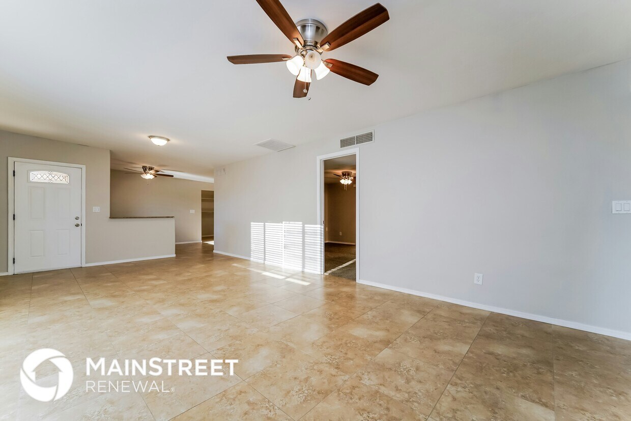 Foto principal - 6440 N Ave Pina
