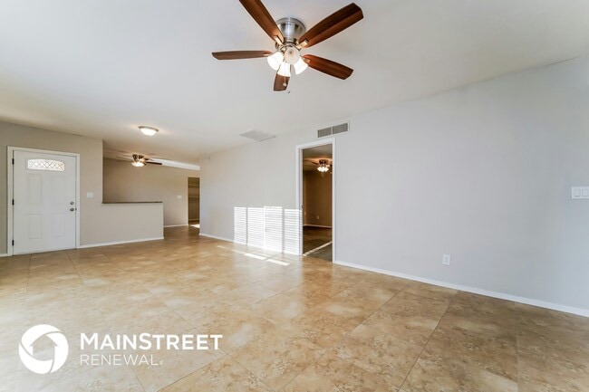 Building Photo - 6440 N Ave Pina
