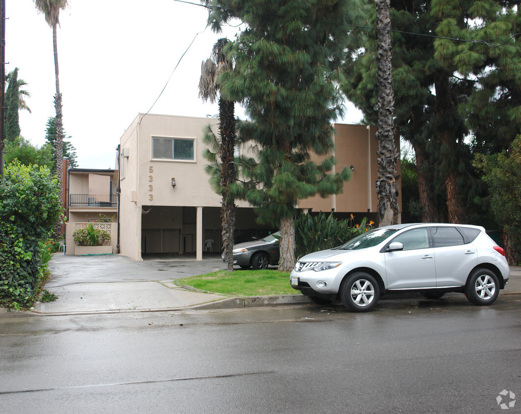 tree obstruction. No side or rear view. This is best poss. shot. - 5330 Bellingham Ave