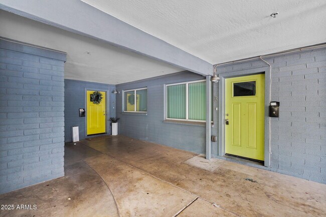 Foto del edificio - 822 E Montecito Ave