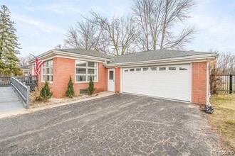 Building Photo - 7851 Haggerty Rd