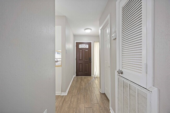 Foto del edificio - 2325 W Settler's Way