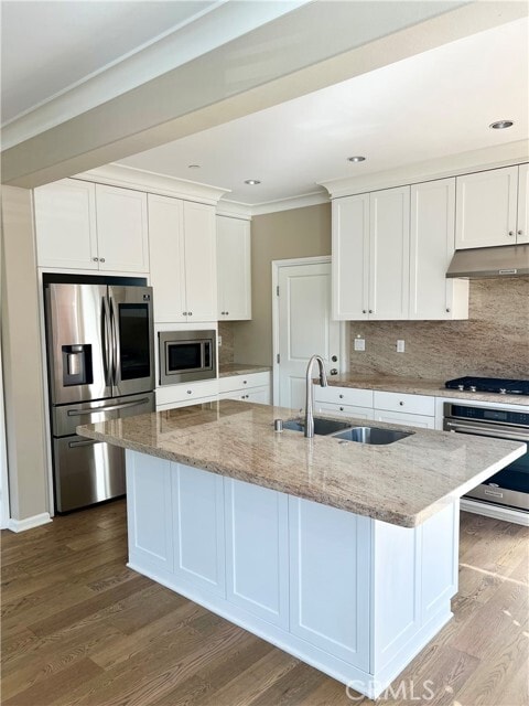 Building Photo - 108 Mighty Oak