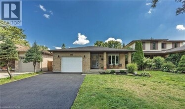 Building Photo - 143 Grenfell Pl